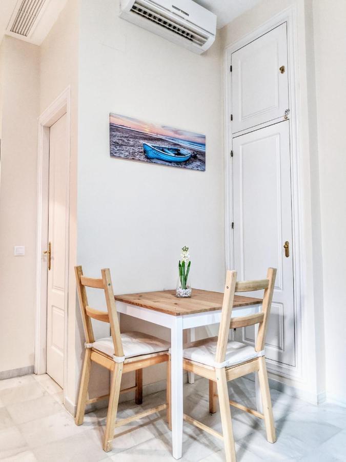 Apartament Cuarta Revuelta Alquiler Sewilla Zewnętrze zdjęcie